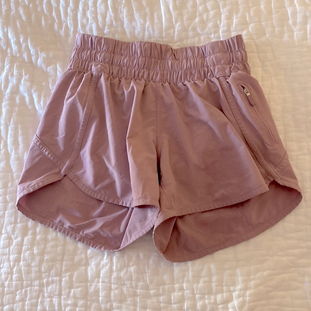 Lululemon track that HR shorts